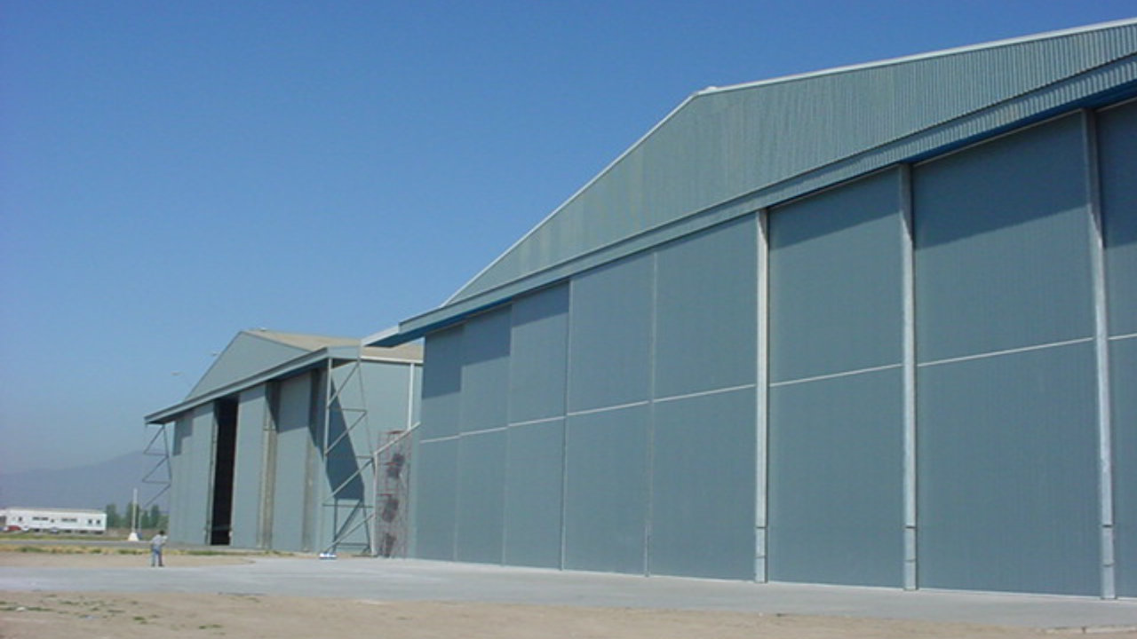 Two 42 metre span hangars for Chilian Air Force, Fuerza Aerea del Chile